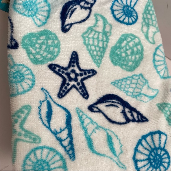 Main Street Tropical Beach House 3 Hand Towel Set Teal White Seashells Bathroom - Picture 8 of 9